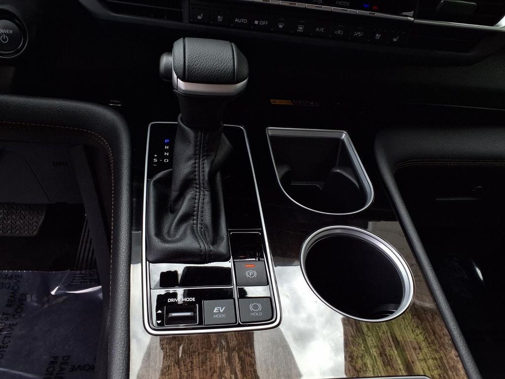 2025 Toyota Sienna Limited 7 Passenger