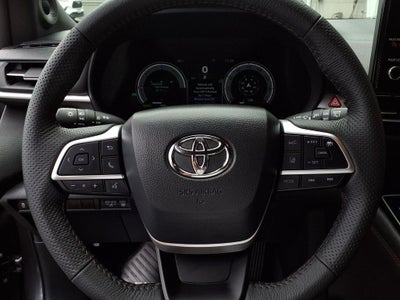 2025 Toyota Sienna Limited 7 Passenger