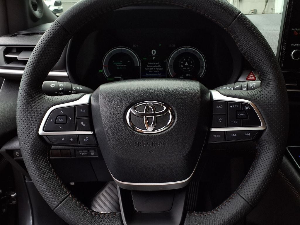 2025 Toyota Sienna Limited 7 Passenger