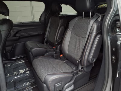 2025 Toyota Sienna Limited 7 Passenger