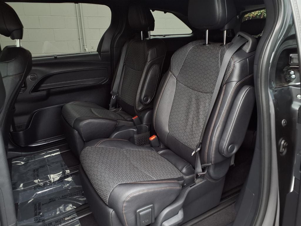 2025 Toyota Sienna Limited 7 Passenger