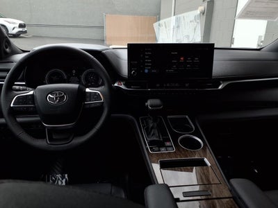 2025 Toyota Sienna Limited 7 Passenger