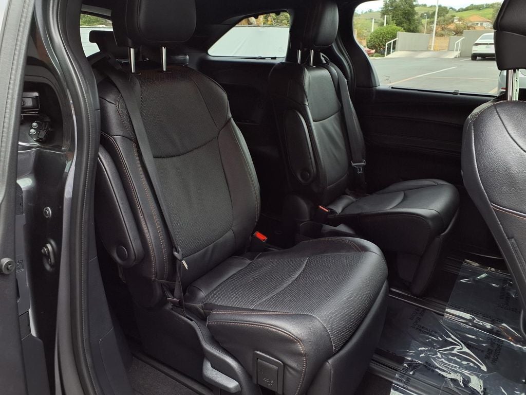 2025 Toyota Sienna Limited 7 Passenger