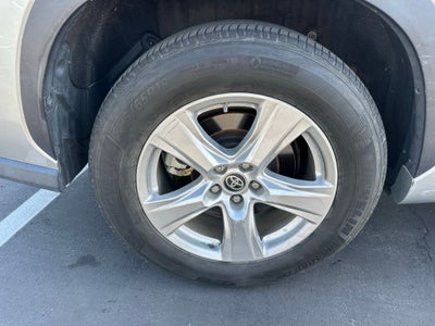 2022 Toyota Highlander LE