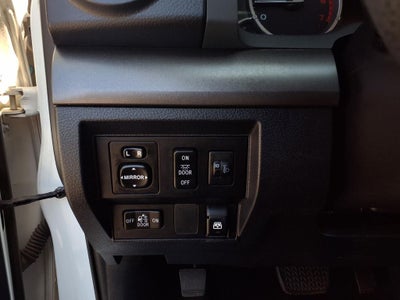 2017 Toyota Tundra SR5 4.6L V8