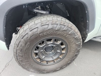2023 Toyota Tundra Limited TRD Off-Road
