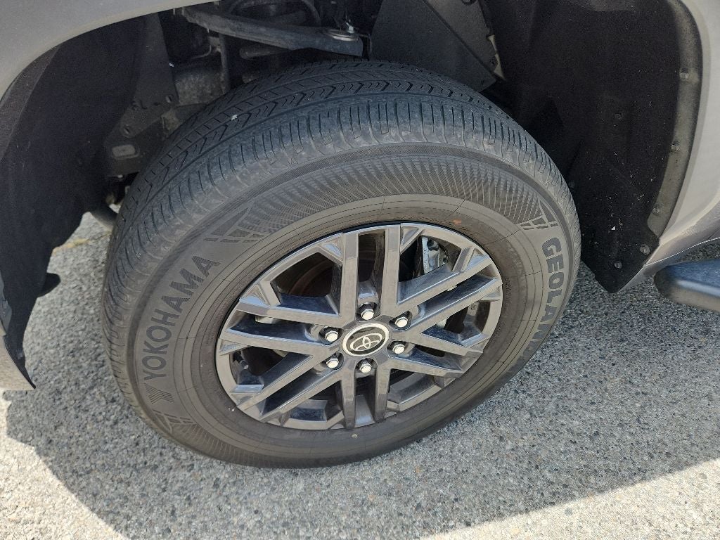 2023 Toyota Tundra SR5 SX