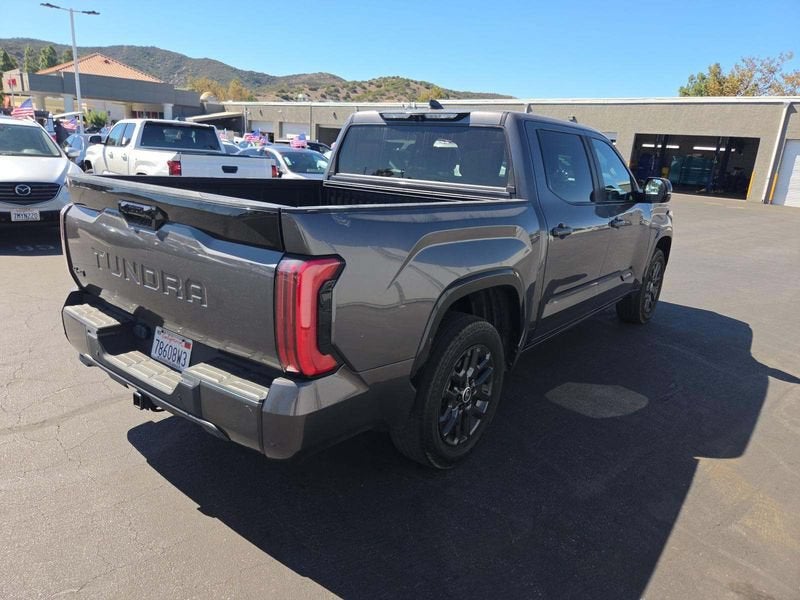 2024 Toyota Tundra Hybrid Platinum