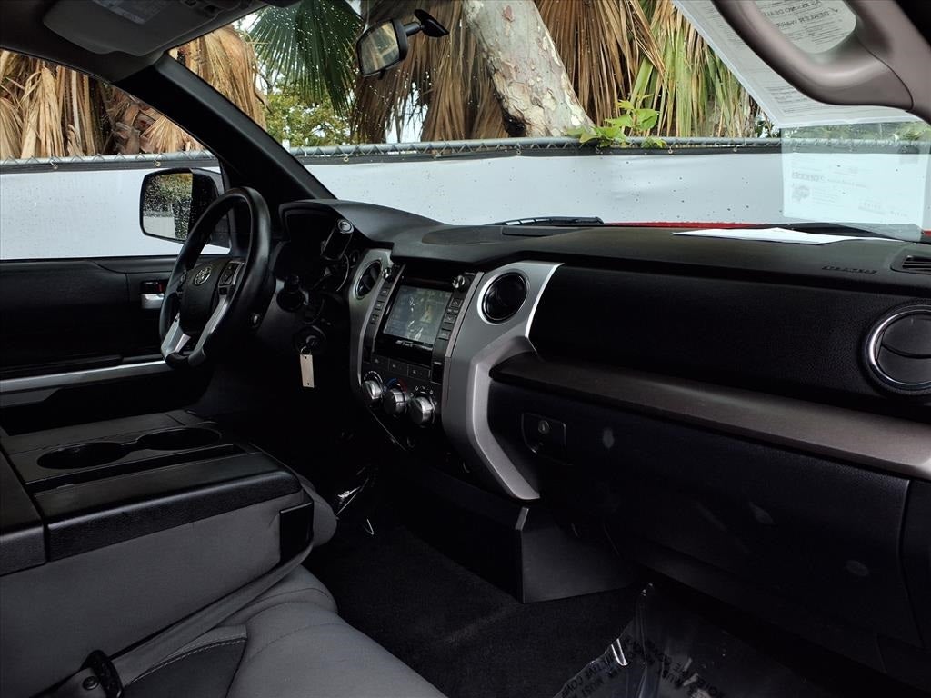 2017 Toyota Tundra SR5