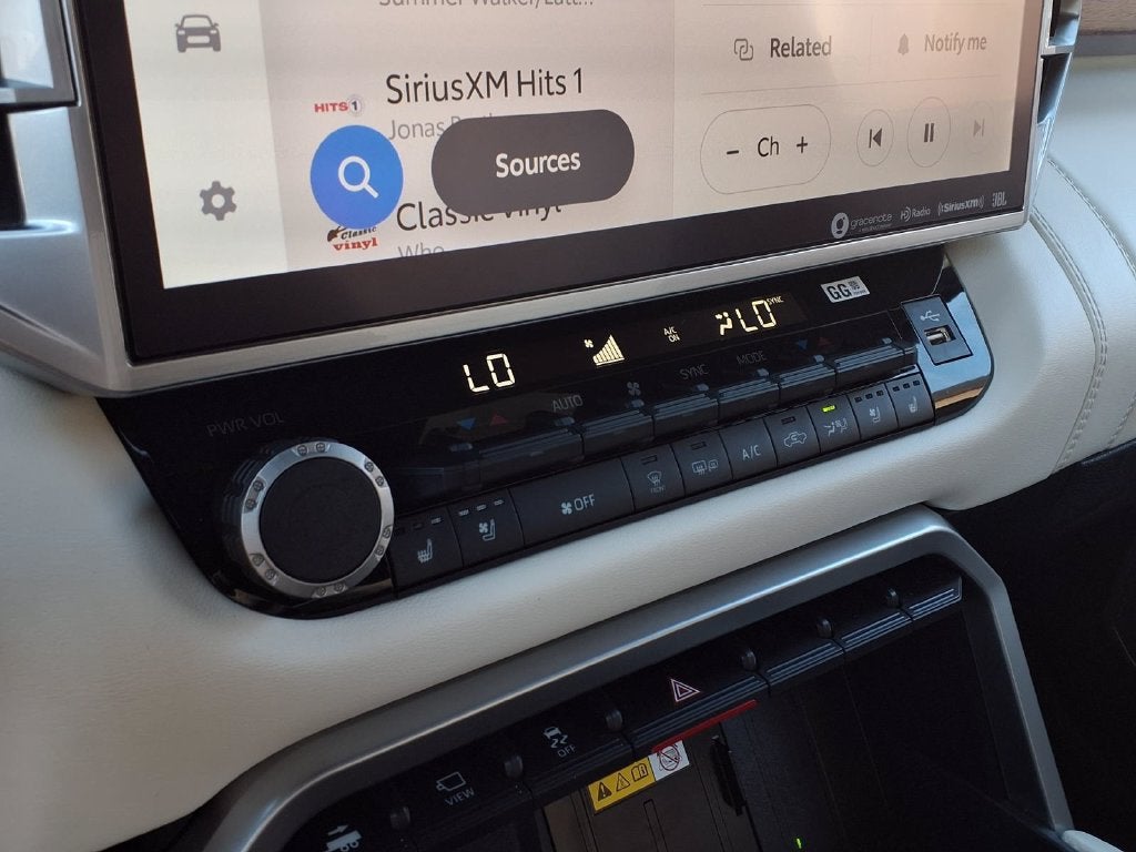 2023 Toyota Tundra Hybrid Capstone