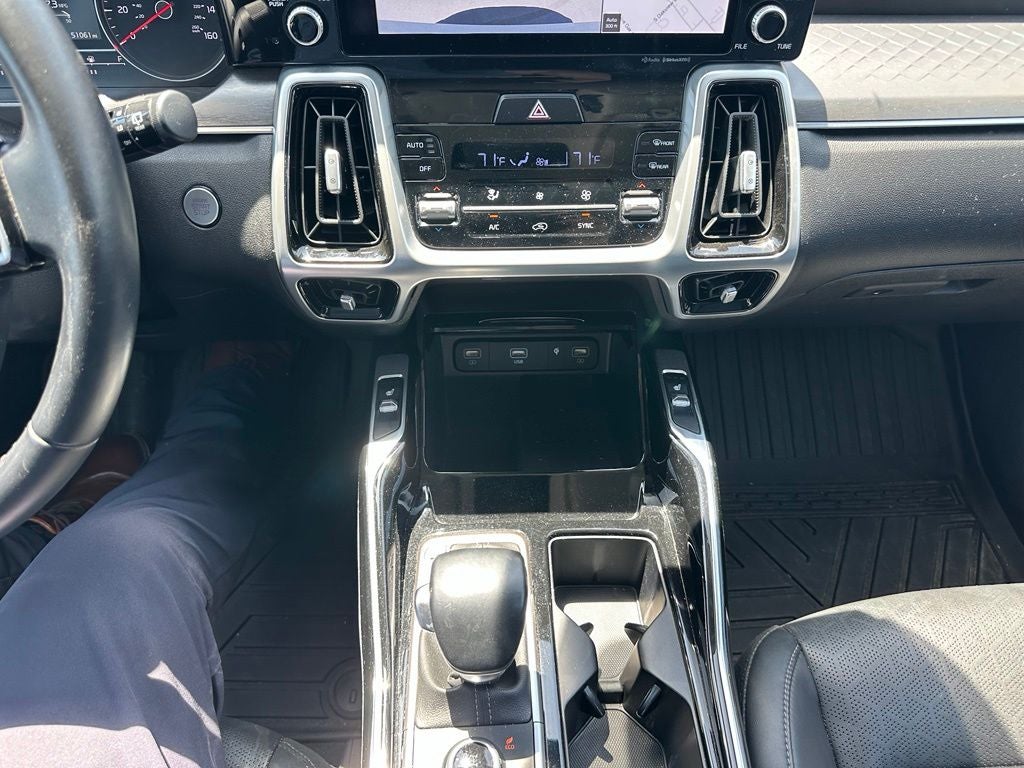 2022 Kia Sorento SX