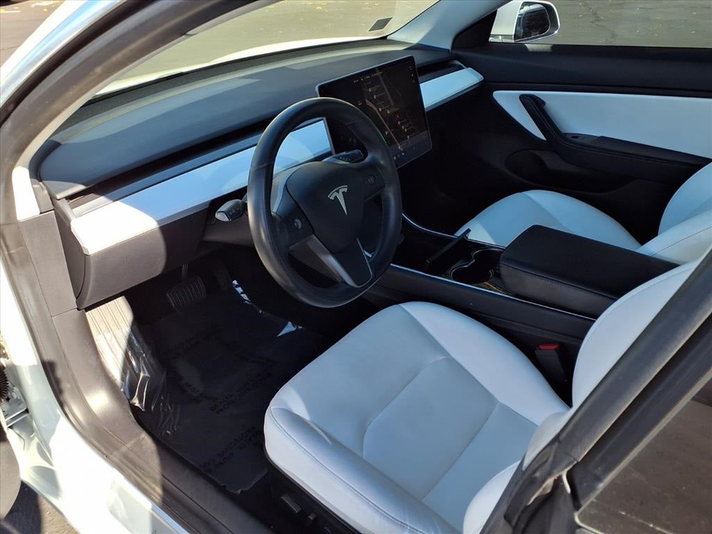 2019 Tesla Model 3 Standard Range Plus