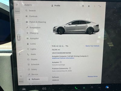 2022 Tesla Model S Base