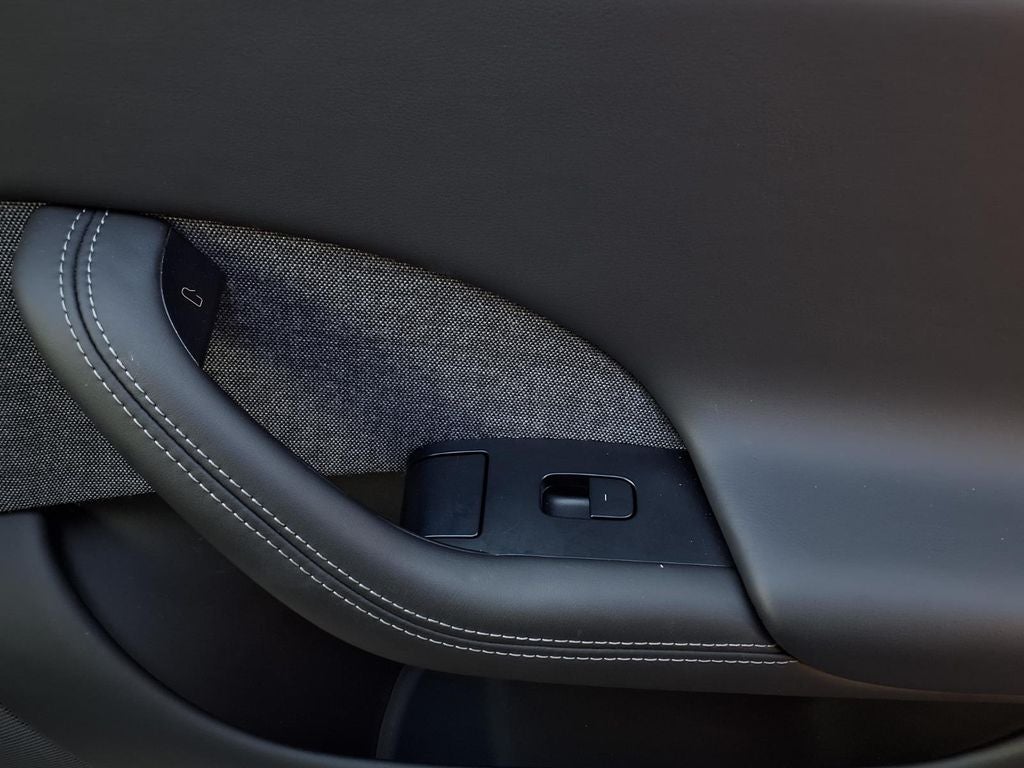 2022 Tesla Model S Base