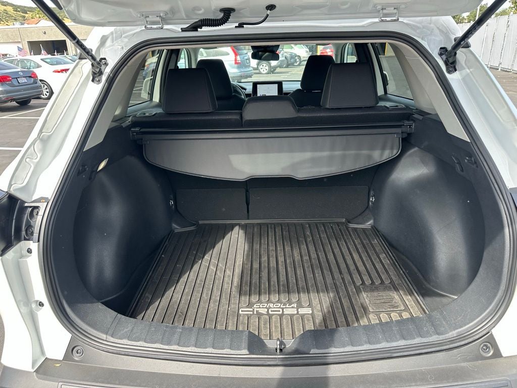 2024 Toyota Corolla Cross LE