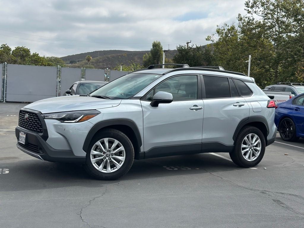 2024 Toyota Corolla Cross LE