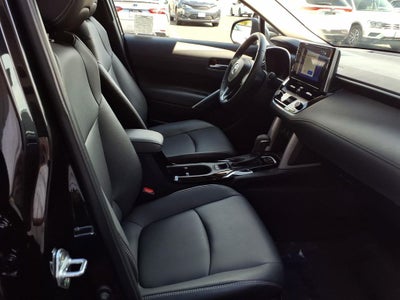 2024 Toyota Corolla Cross XLE