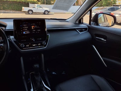 2023 Toyota Corolla Cross XLE