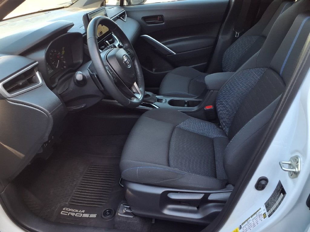 2024 Toyota Corolla Cross Hybrid SE