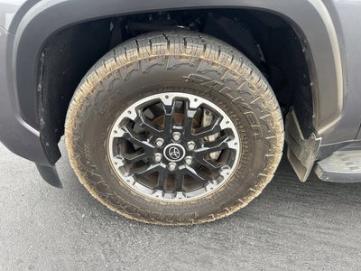 2024 Toyota Sequoia SR5