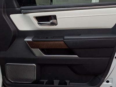 2025 Toyota Sequoia Capstone