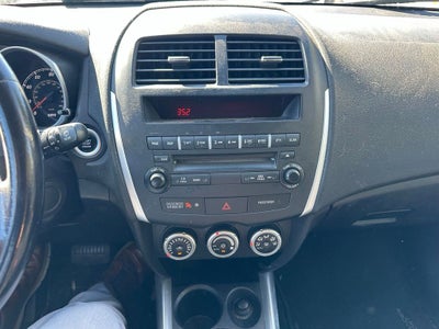 2011 Mitsubishi Outlander Sport SE