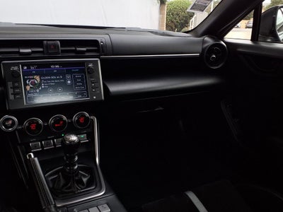 2024 Toyota GR86 Premium