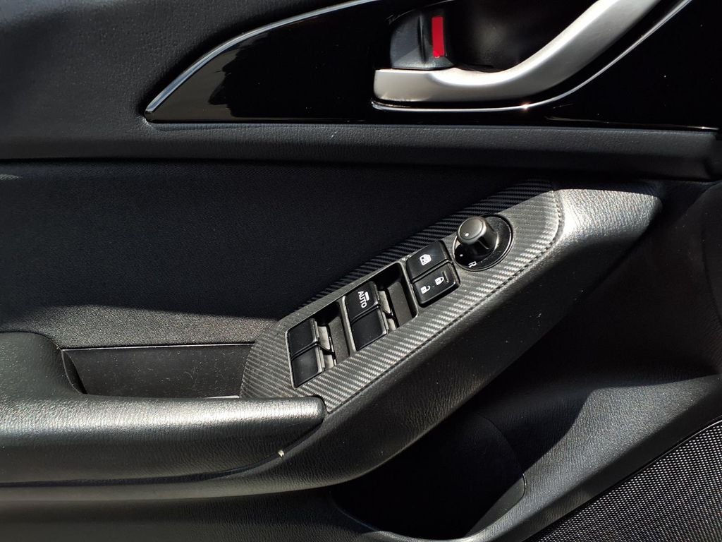 2015 Mazda Mazda3 i Sport