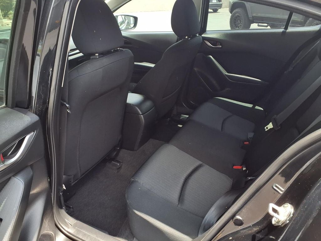 2015 Mazda Mazda3 i Sport