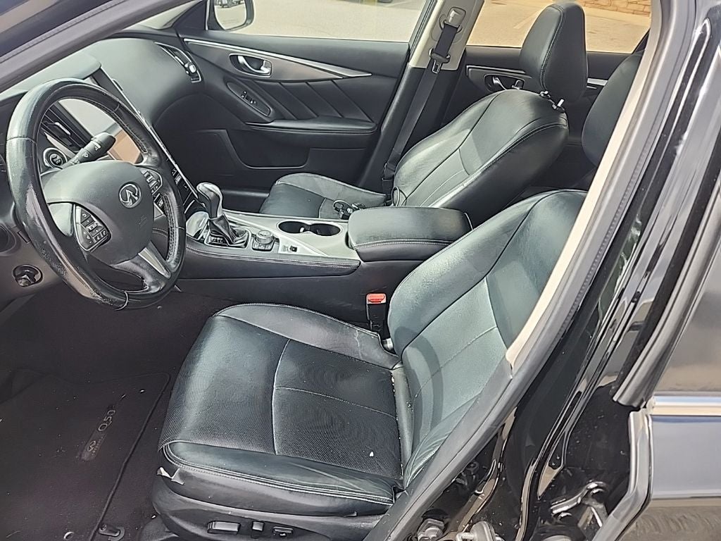 2015 INFINITI Q50 Hybrid Premium