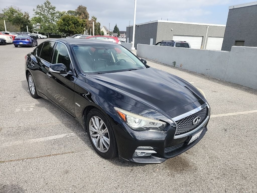 2015 INFINITI Q50 Hybrid Premium