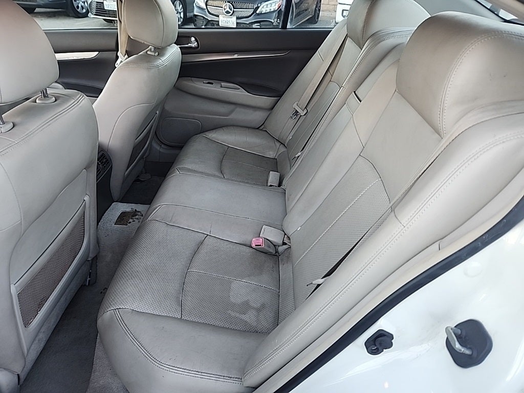 2011 INFINITI G37 Journey