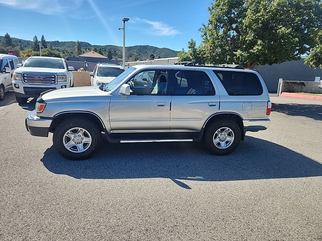 2002 Toyota 4Runner SR5
