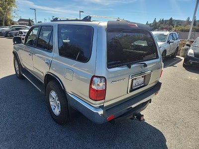 2002 Toyota 4Runner SR5