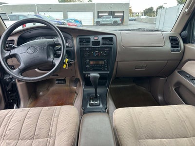 2002 Toyota 4Runner SR5