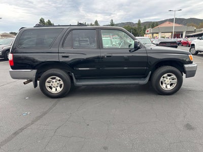 2002 Toyota 4Runner SR5