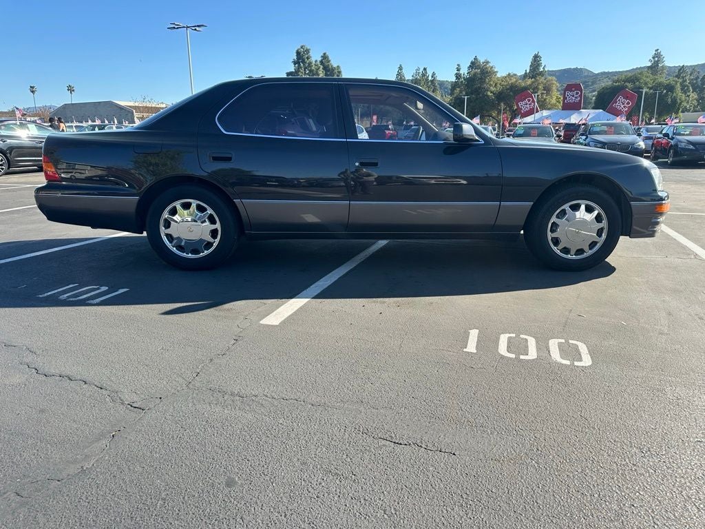 1996 Lexus LS 400