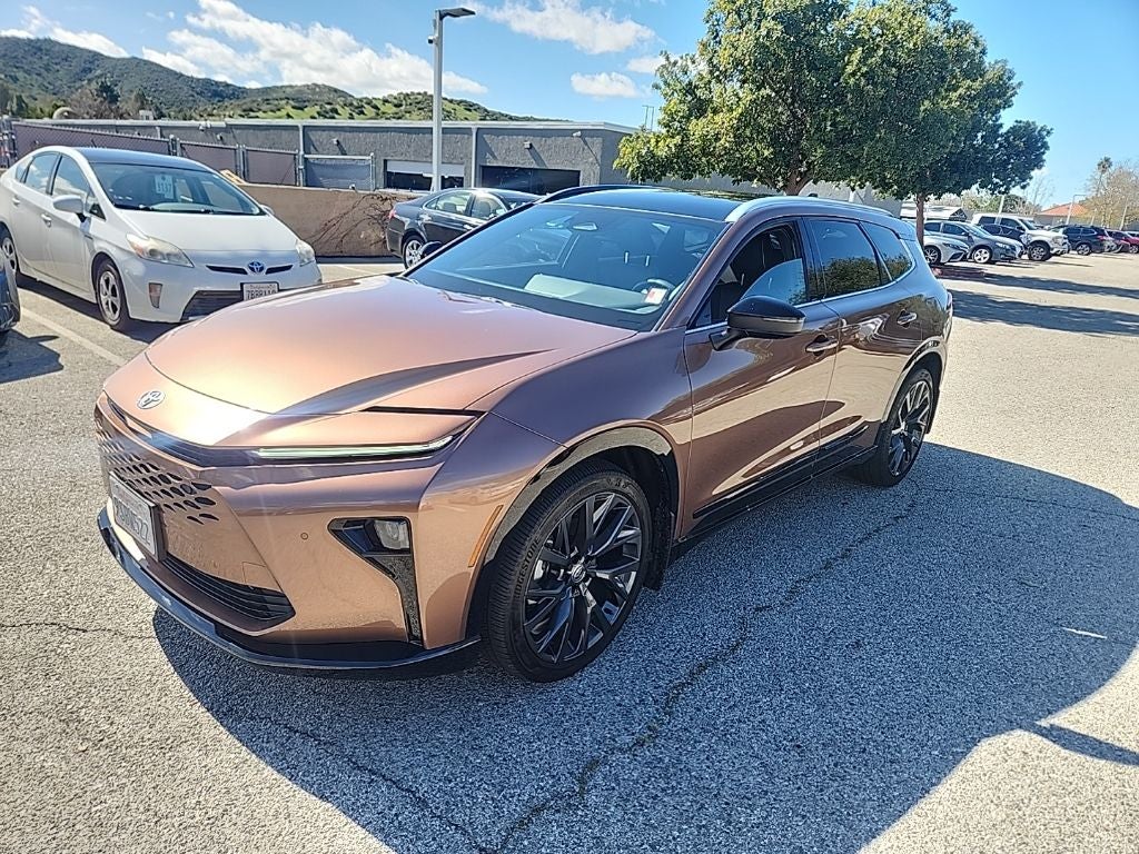 2025 Toyota Crown Signia Limited