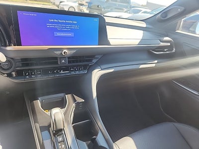 2025 Toyota Crown Signia Limited