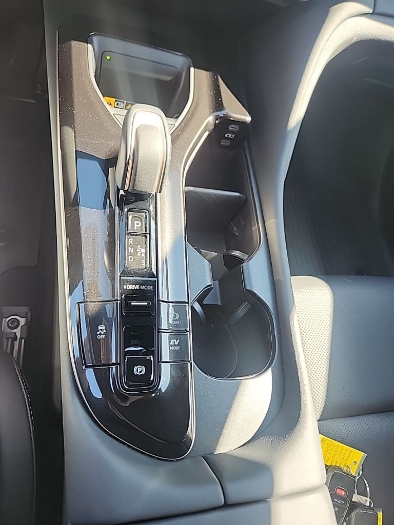 2025 Toyota Crown Signia Limited