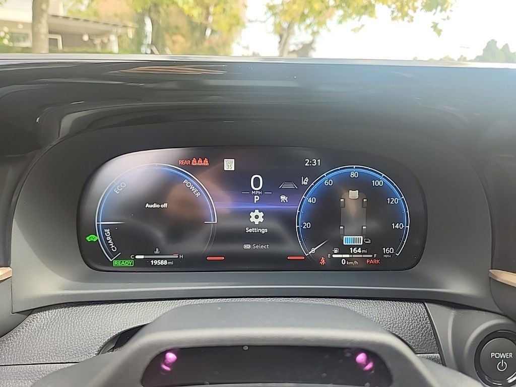 2025 Toyota Crown Signia Limited