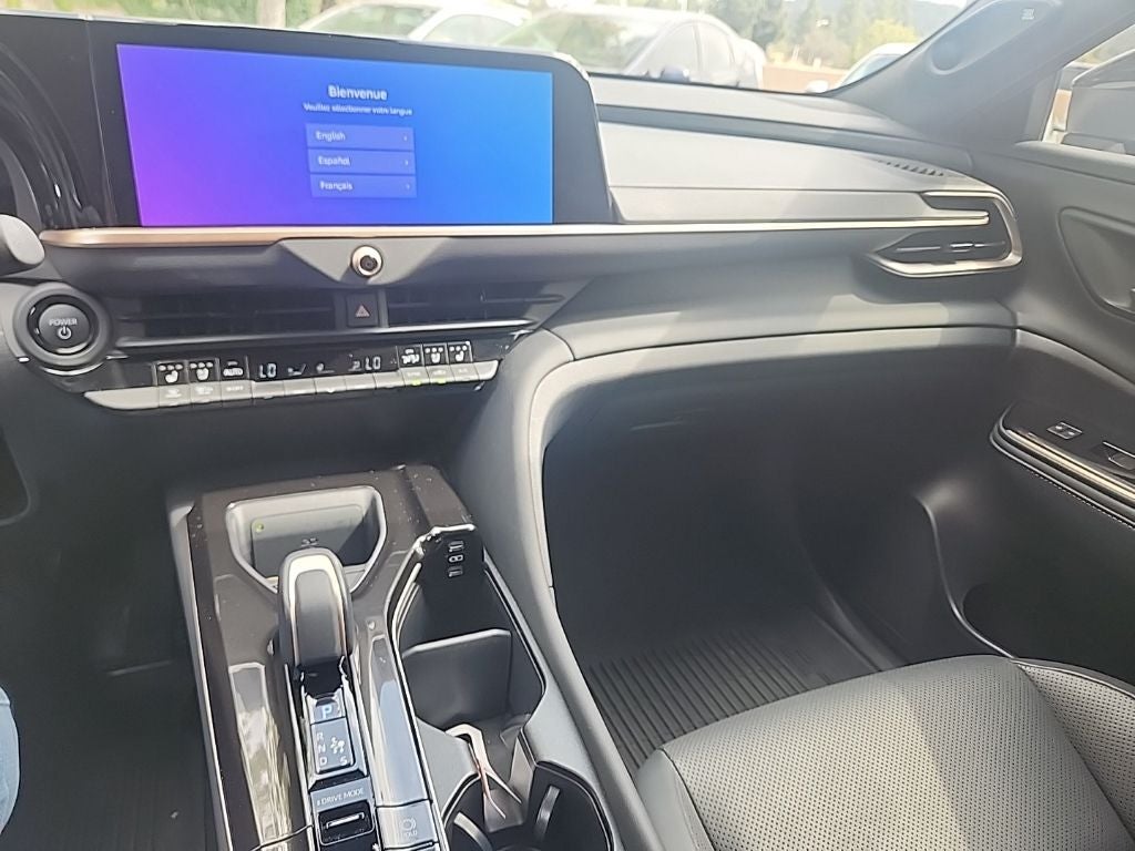 2025 Toyota Crown Signia Limited