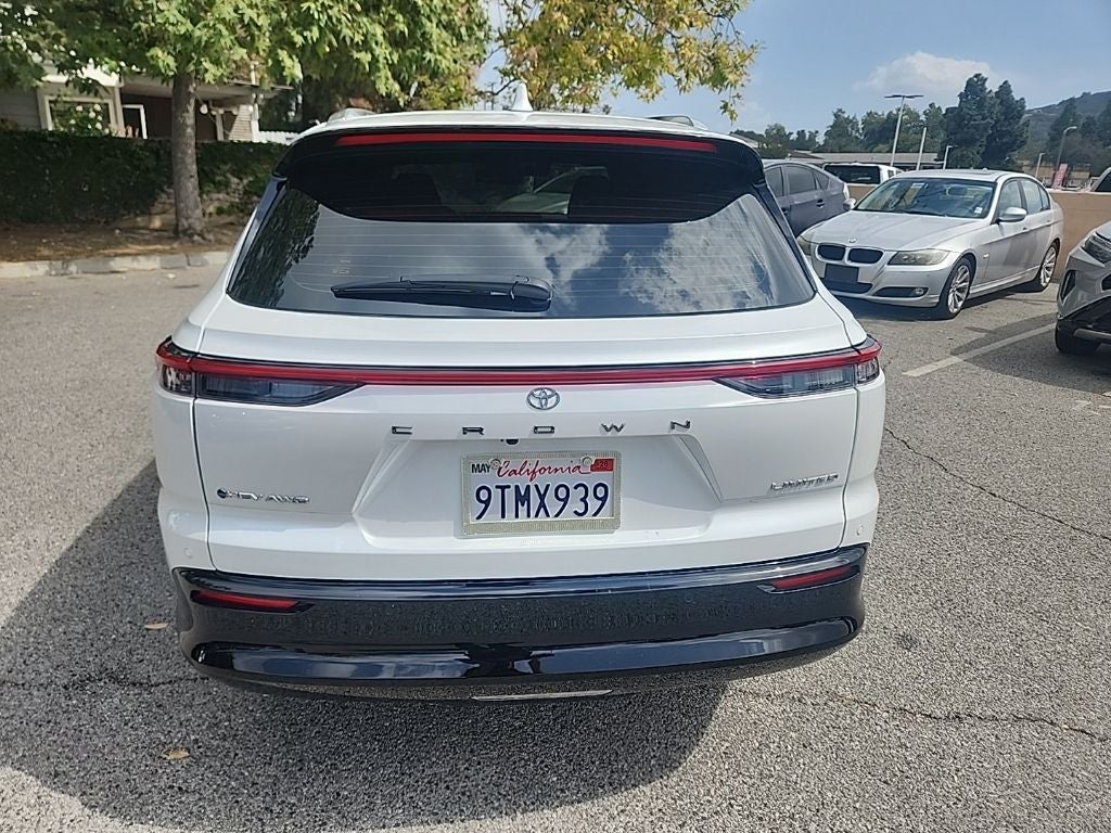 2025 Toyota Crown Signia Limited