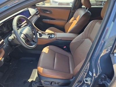 2025 Toyota Crown Signia Limited