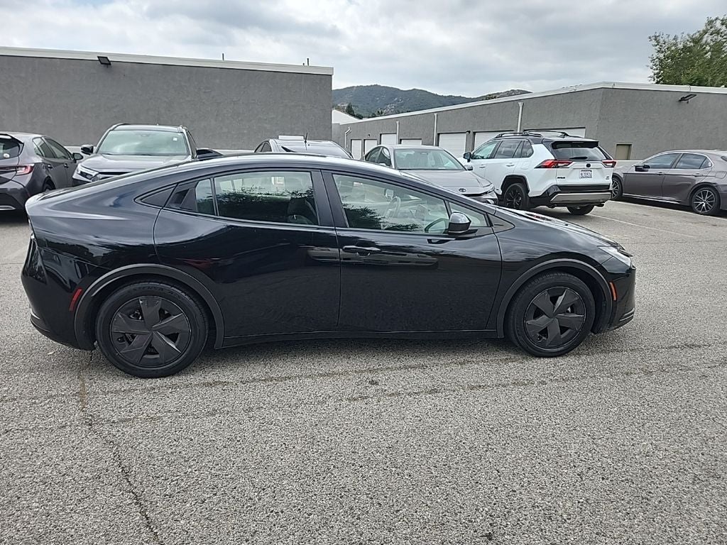2023 Toyota Prius LE
