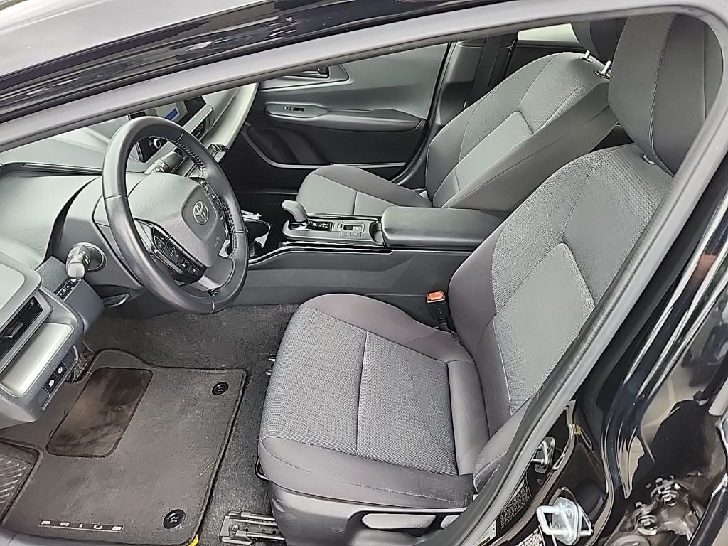 2023 Toyota Prius LE