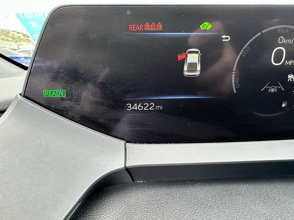 2024 Toyota Prius LE