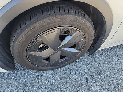 2023 Toyota Prius Prime SE