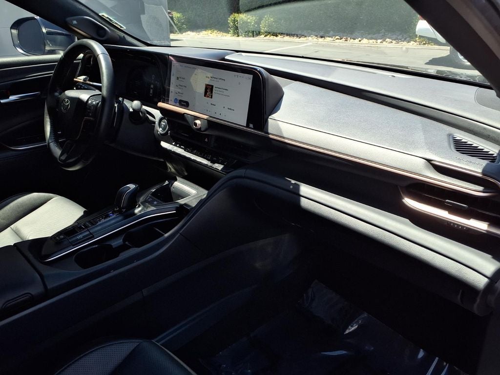 2023 Toyota Crown Platinum