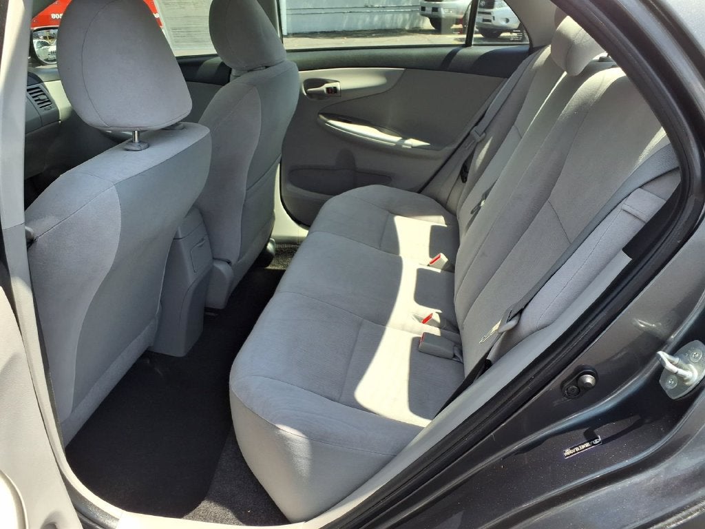 2011 Toyota Corolla LE
